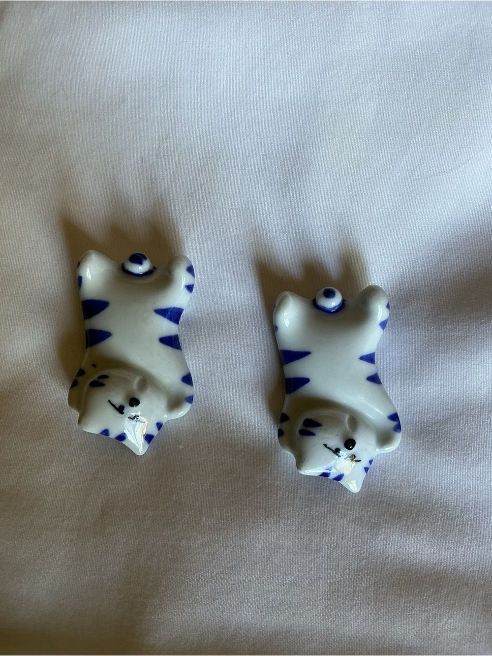 Ceramic Cat Chopstick Rests - White & Blue